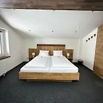 Bed & Breakfast Fruehstueckspension Auer - Haus Kargl Schladming