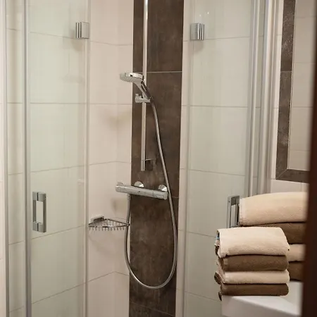 Fruehstueckspension Auer - Haus Kargl 3* 슈라드밍