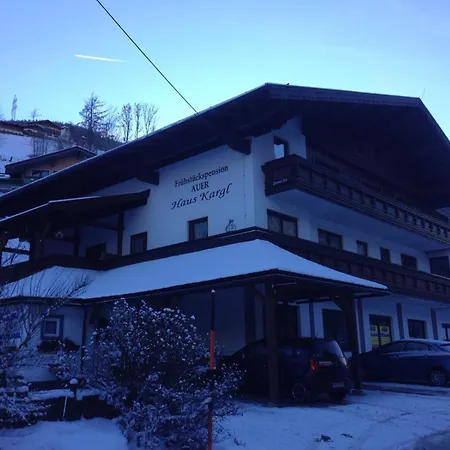 ベッド・アンド・ブレックファスト Fruehstueckspension Auer - Haus Kargl シュラートミンク