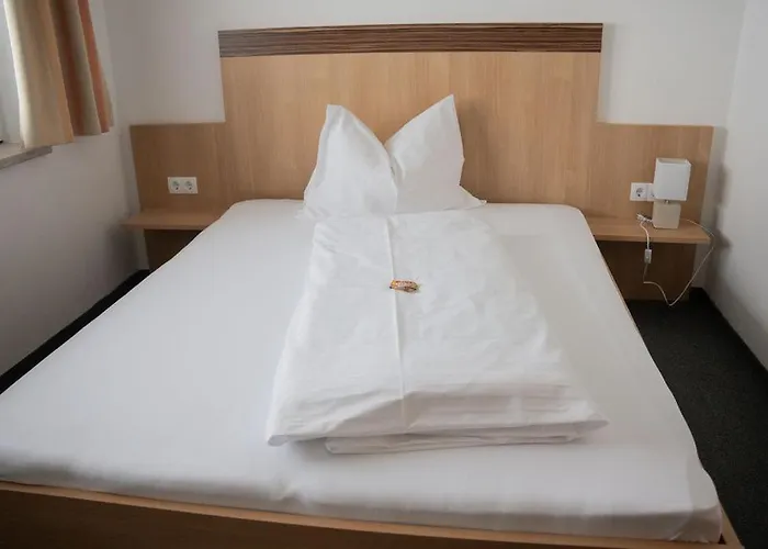 Fruehstueckspension Auer - Haus Kargl Bed & Breakfast 3*